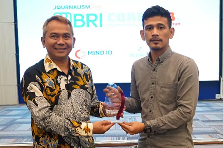 CEO Promedia Agus Sulistriyono (kiri) bersama Akademisi, Peneliti, dan Dosen Antropologi FISIP Universitas Sumatera Utara (USU) Yudhi R. Harahap, M.Si. (kanan).  (Dok. Promedia)