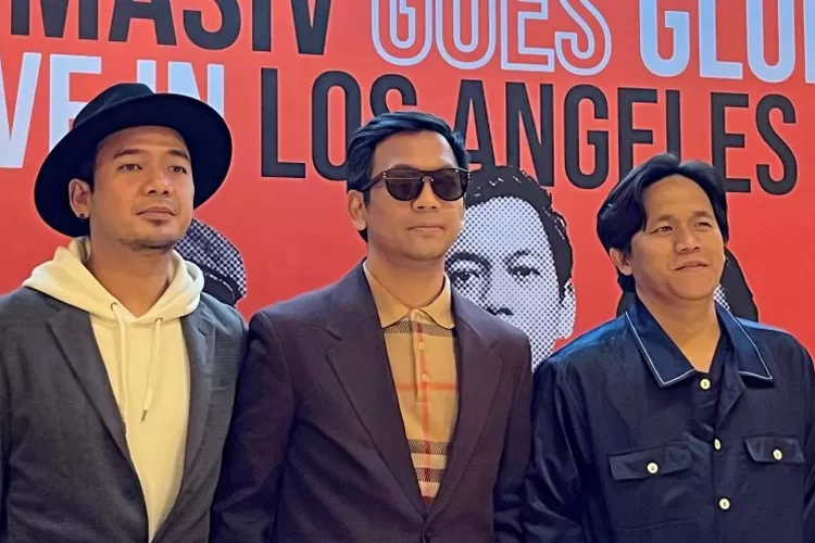 Rian D'Masiv (tengah) dalam satu acara di Jakarta, Jumat (21/2/2025).  (ANTARA/Sri Dewi Larasati)