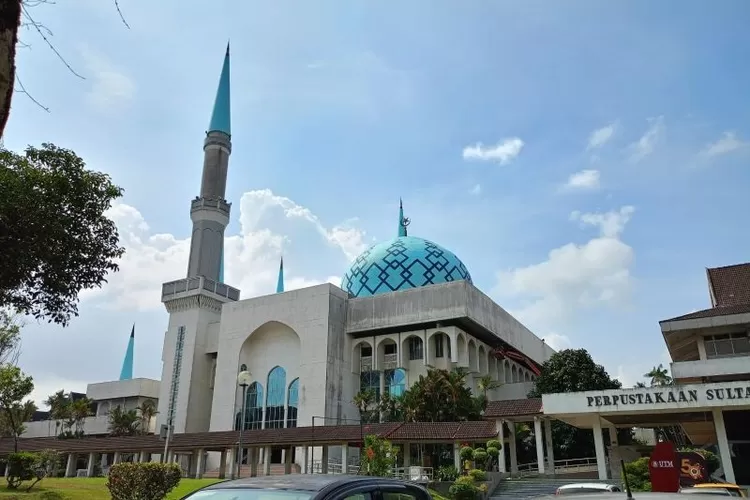 Ilustrasi Masjid tempat ibadah umat Islam, bulan muharam bagi umat Islam sangat istimewa yakni sebagai awal tahun baru Islam. (ANTARA/ Suriani Mappong)