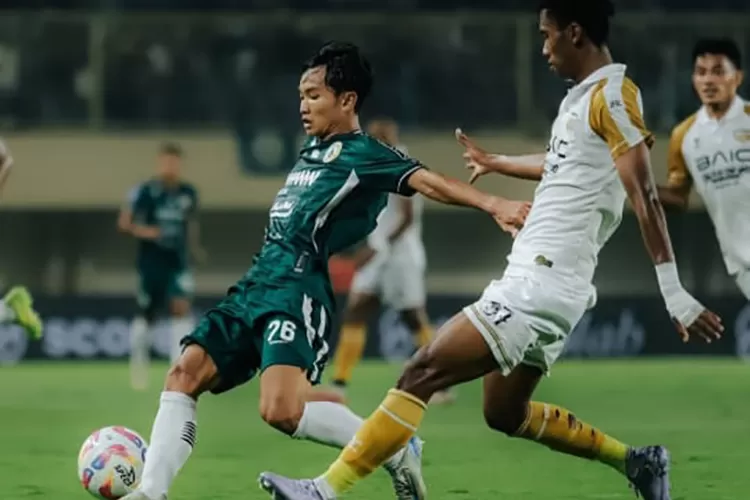 Laga PSS Sleman melawan Dewa United pada BRI Liga 1 malam ini. (Instagram @pssleman)