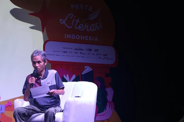 Mendiang penyair besar Indonesia, Joko Pinurbo atau Jokpin.   (Foto: Dok. Istimewa)