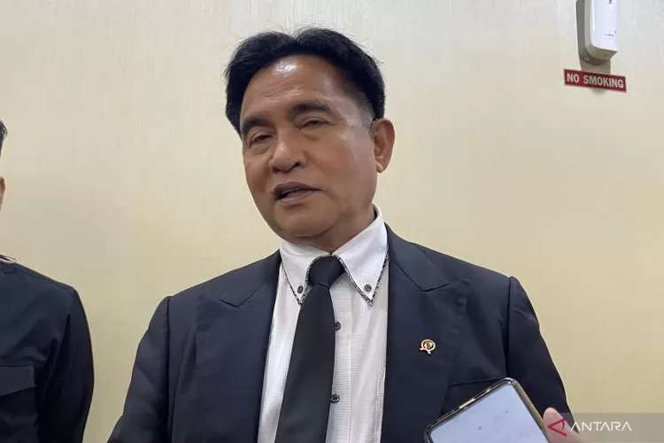 Menteri Koordinator Bidang Hukum, HAM, Imigrasi, dan Pemasyarakatan Yusril Ihza Mahendra.  (ANTARA/Fath Putra Mulya)