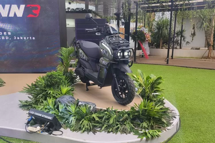 Tampilan motor listrik Tyranno yang dipasarkan di Indonesia.  (ANTARA/HO Indombil eMotor)
