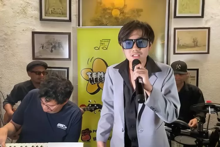 Kenneth Trevi saat Intimate Concert dan Launching album lagu Tak Runtuh. (Dok. Istimewa)