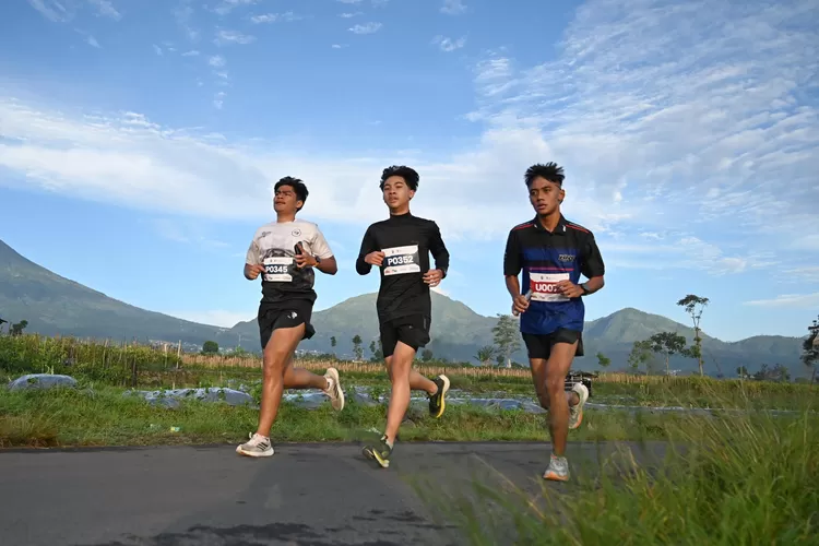 Atlet lari &ldquo;Jajah Desa Milang Kori&rdquo; menunjukkan prestasi terbaik. (Foto: Dok. Istimewa)
