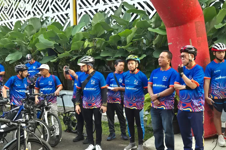 APTISI gowes bareng LLDikti Wilayah V Yogyakarta, Sabtu (12/7/2025).  (Foto: Dok. Istimewa)