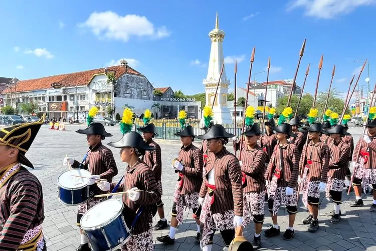 Kenakan busana Jawa, SMKN 3 Yogyakarta ikuti kirab  (Foto: Istimewa)