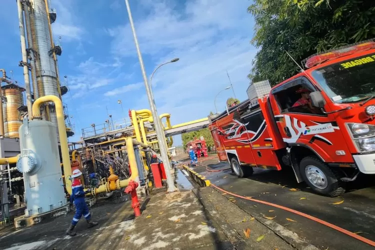 Tim Penanggulangan Keadaan Darurat Pertamina EP Subang Field berhasil memadamkan api di sumur minyak milik Pertamina EP di Dusun Cikaret, Desa Cidahu, Kecamatan Pagaden Barat, Kabupaten Subang, Jawa Barat, Selasa (5/8/2025).  (ANTARA/HO-Pertamina EP Subang Field)