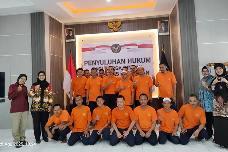 WBP Lapas Kelas IIB Sleman saat mengikuti penyuluhan hukum.  (Dok Kemenkum DIY )