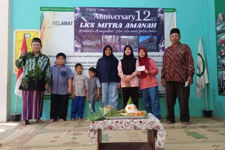 Lembaga Kesejahteraan Sosial (LKS) Mitra Amanah memperingati HUT ke-12.  (Foto: Dok. Istimewa)