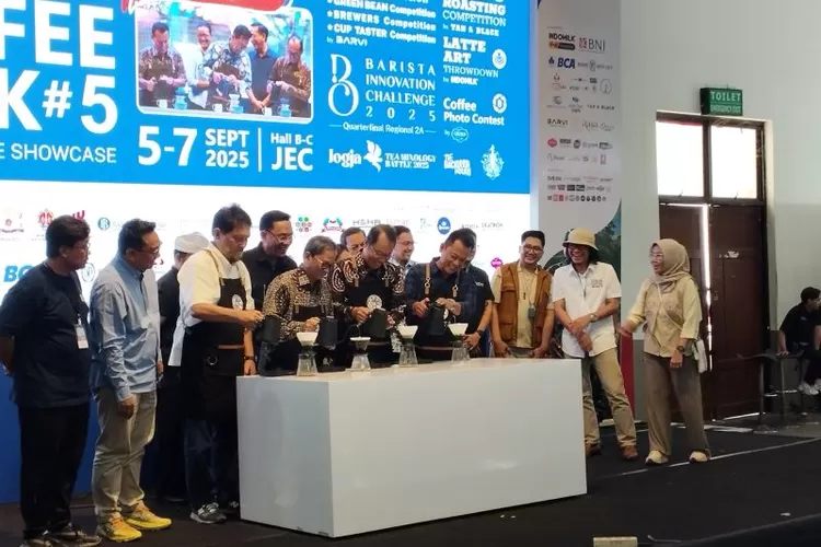 Pembukaan Jogja Coffee Week #5 di JEC, Jumat (5/9) sore.  (Foto: Samento Sihono )