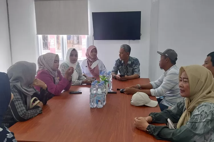 Komisi D sidak di SPPG Plesungan Gondangrejo (Foto:Abdul Alim)