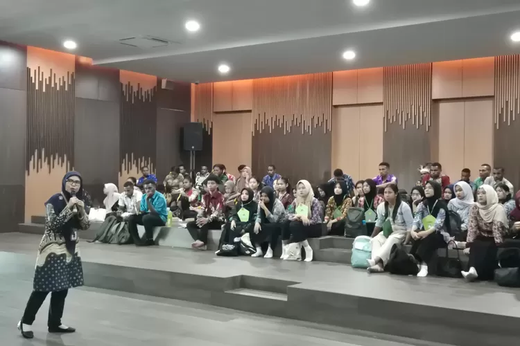 Fakultas Ekonomi (FE) Universitas Widya Mataram (UWM) menyelenggarakan Orientasi Studi Mahasiswa Baru (Osmaba) di Auditorium Kampus Terpadu UWM, Jumat (12/9/2025).  (Foto: Dok. Istimewa)