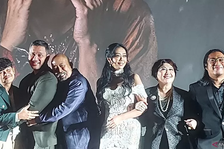 Aktris Asri Welas saat gala perdana  (ANTARA/HO-Dok. Falcon Pictures)