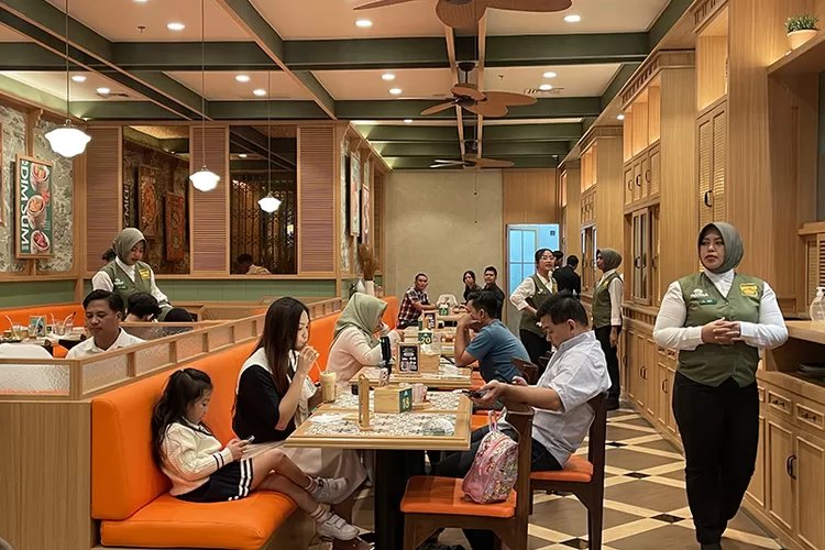  Top Noodle membuka gerai baru di Plaza Ambarukmo.  (Foto: WAHYU TURI K)