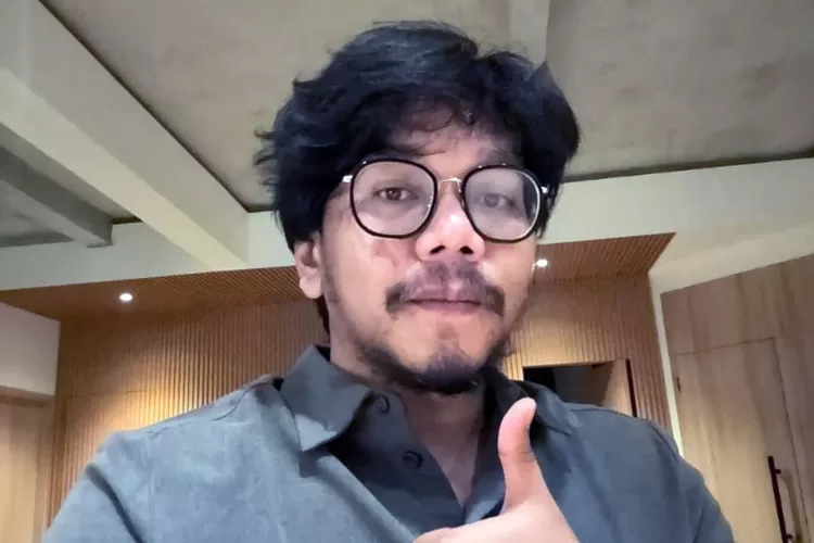 Influencer, Ferry Irwandi angkat bicara terkait pelaporan yang dilayangkan pegiat media sosial, Hera Lubis ke Polda Sumut. ( Instagram.com/@irwandiferry)