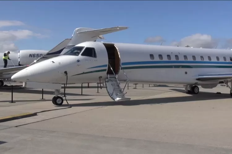 Mengintip skandal penyewaan private jet oleh komisioner KPU dalam periode Pemilu 2024 usai kini mendapat sanksi DKPP. ( YouTube.com/AvBuyer)