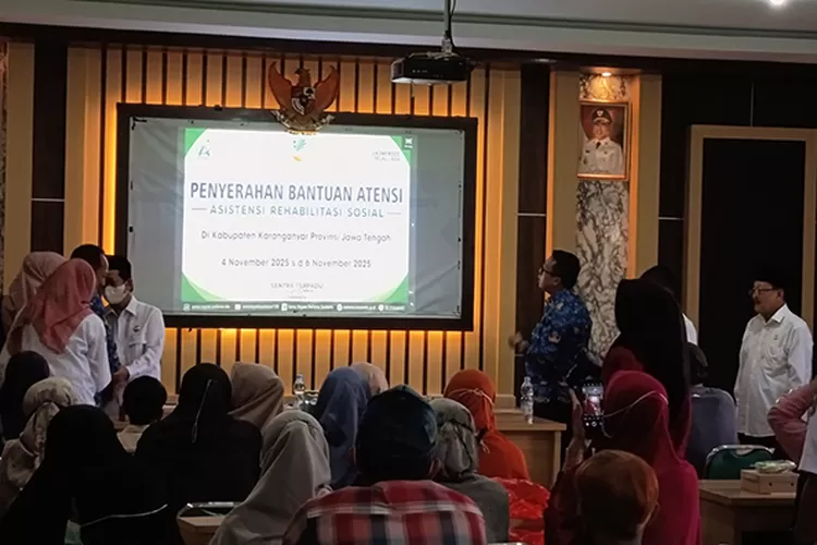 Forum penyerahan bantuan atensi.  (Abdul Alim )