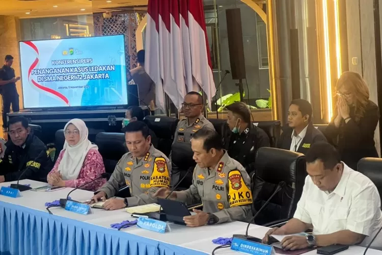 Menyoroti fakta terkini terkait kondisi pelaku dalam insiden ledakan di SMAN 72 Jakarta Utara.  (Dok. Polri)