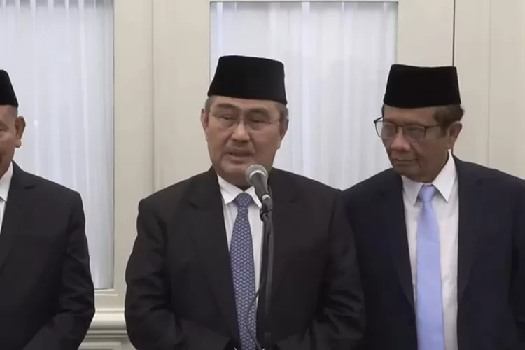 Ketua Komite Reformasi Polri, Jimly Asshidiqie ungkap alasan tidak menerima peswrta audiensi yang berstatus tersangka.  (Dok Sekretariat Presiden)