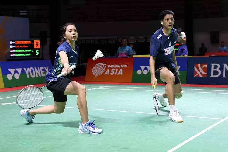 Kakak beradik Yeremia Erich Yoche Yacob Rambitan dan Sarah Daisy Theresia Christina Rambitan berhasil menaklukkan Bao Xin Da Gu La Wai-Pin-Chen Liao dari Chinese Taipei dengan skor 21-11/16-21/21-19 di Indonesia International Challenge 2025. (Foto: Dok. PBSI)