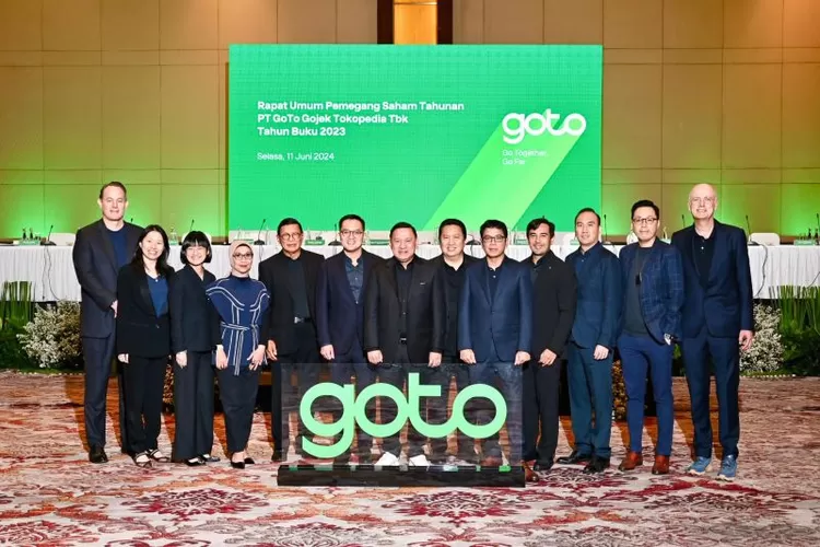 Jajaran Dewan Komisaris dan Dewan Direksi PT GoTo Gojek Tokopedia Tbk (GOTO) dalam Rapat Umum Pemegang Saham Tahunan (RUPST) dan Rapat Umum Pemegang Saham Luar Biasa (RUPSLB) di Jakarta, Selasa (11/06/2024).  (Dok. GOTO )