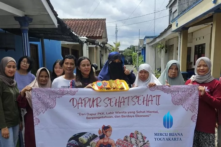 Rangkaian kegiatan pelatihan memasak yang diprakarsai Tim Pengabdian UMBY. ( Foto: Dok.UMBY)