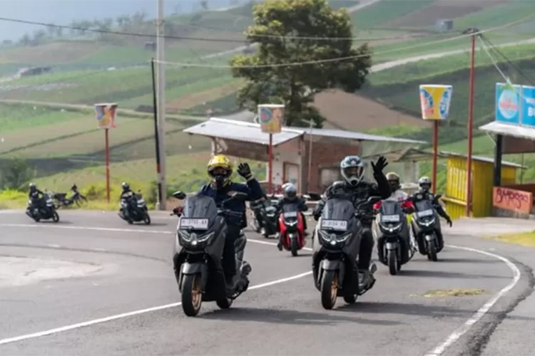 NMAX "TURBO" Jelajah Tawangmangu &amp; Cemara Kandang. (Dok. Yamaha)