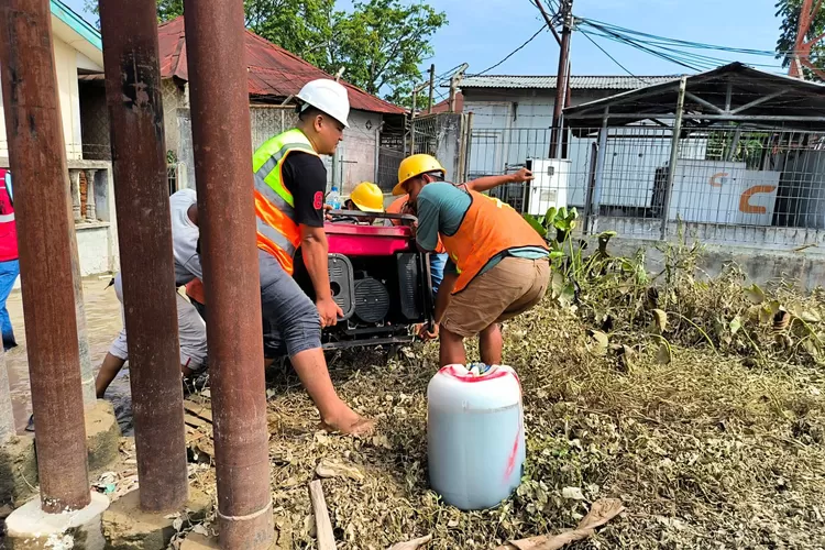 Indosat bergerak cepat memulihkan jaringan telekomunikasi di Aceh, Sumatera Utara, dan Sumatera Barat yang terdampak banjir dan longsor.  (Foto: Dok. Istimewa)