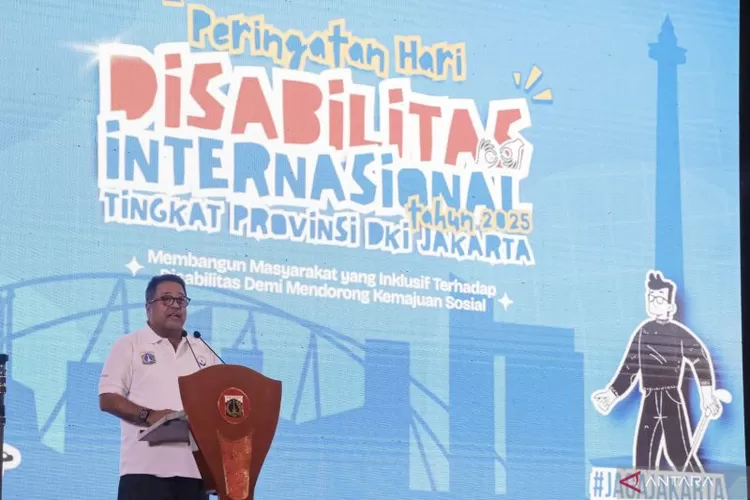 Wakil Gubernur DKI Jakarta Rano Karno menghadiri Peringatan Hari Disabilitas Internasional (HDI) 2025 yang digelar di Candi Bentar Hall, Ancol, Jakarta Utara, Sabtu (6/12/2025).  (ANTARA/HO-Dinas Kominfotik Pemprov DKI Jakarta.)