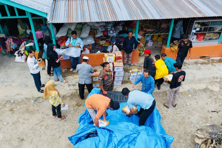 BRI terus menyalurkan bantuan tanggap darurat bagi masyarakat terdampak bencana di sejumlah wilayah di Provinsi Aceh, Sumatra Utara, dan Sumatra Barat.  (Foto: Dok. BRI)