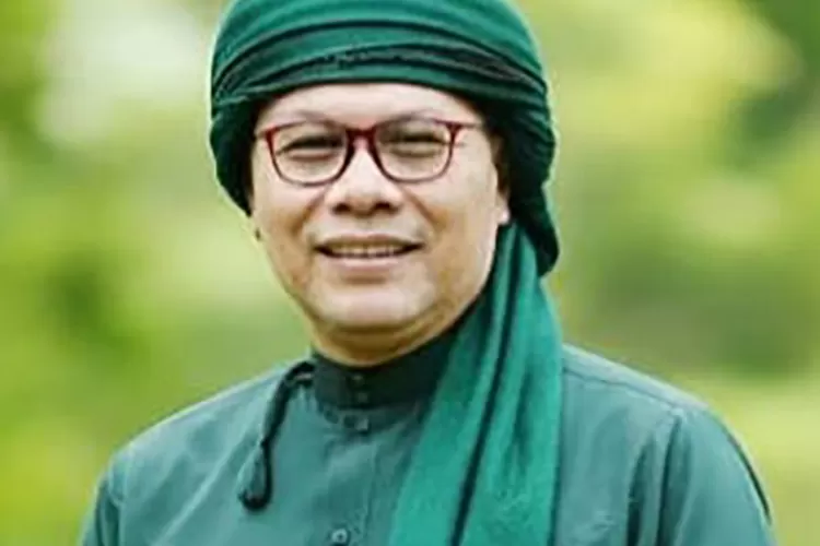 Dr. H. Khamim Zarkasih Putro, M. Si., Dosen FITK UIN Sunan Kalijaga Yogyakarta, Ketua Dewan Pendidikan Kota Yogyakarta, Ketua KAPASGAMA (Keluarga Alumni Pascasarjana UGM) (Dok. Pribadi)