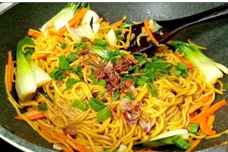 Cocok Untuk Vegetarian? Kreasi Resep Mie Goreng Sayuran Berlimpah Yang ...