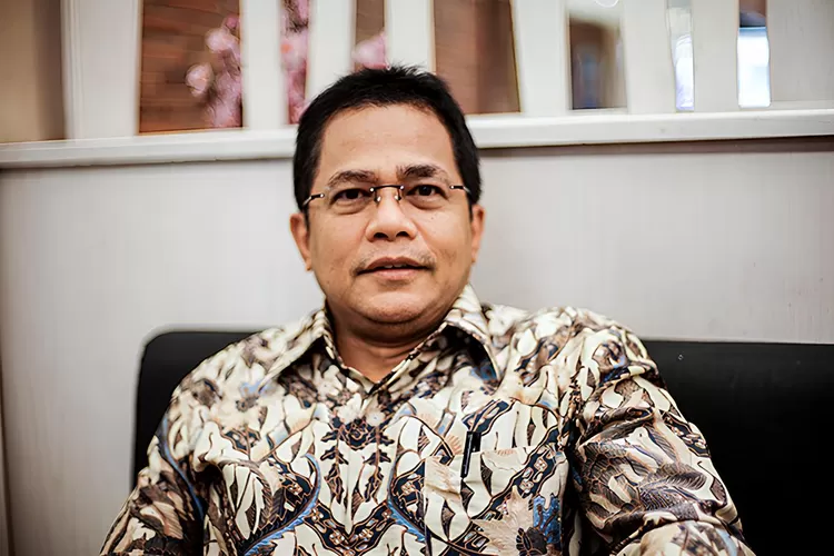 KPK mengungkap kerugian negara mencapai miliaran rupiah dalam kasus korupsi pengadaan perlengkapan rumah jabatan DPR RI. Indra Iskandar dan enam orang lainnya ditetapkan sebagai tersangka. (GenzDaily/dok:  fia.ui.ac.id)