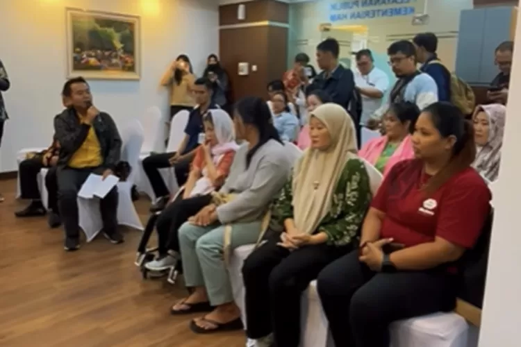 Duka Pemain Sirkus Oriental circus Indonesia yang Alami Kekerasan.  (GenzDaily/dok:  (instagram.com/mugiyanto.official))