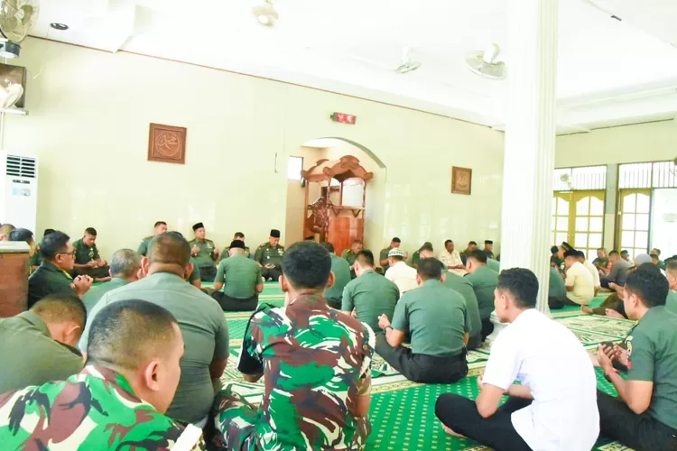 Korem 161/Wira Sakti Gelar Doa Bersama Meriahkan HUT Ke-67 Kodam IX ...