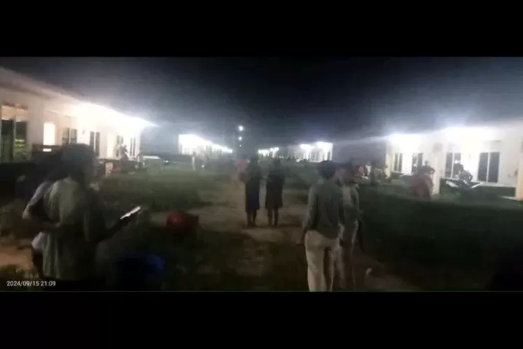 Warga Kaltim berhamburan akibat guncangan Gempa. Foto: Istimewa