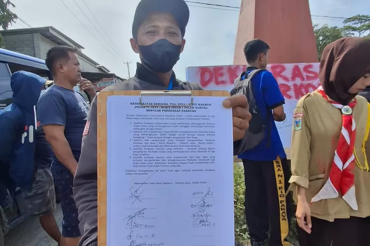 Mereka juga mengutuk keras pengguna, pengedar . (Foto: Agus Susilo)