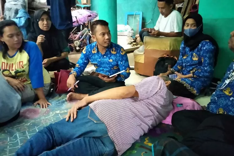 Biaya pengobatan korban keracunan massal di Desa Pusakamulya Purwakarta ditanggung pemerintah (Dok. Purwakarta Online)