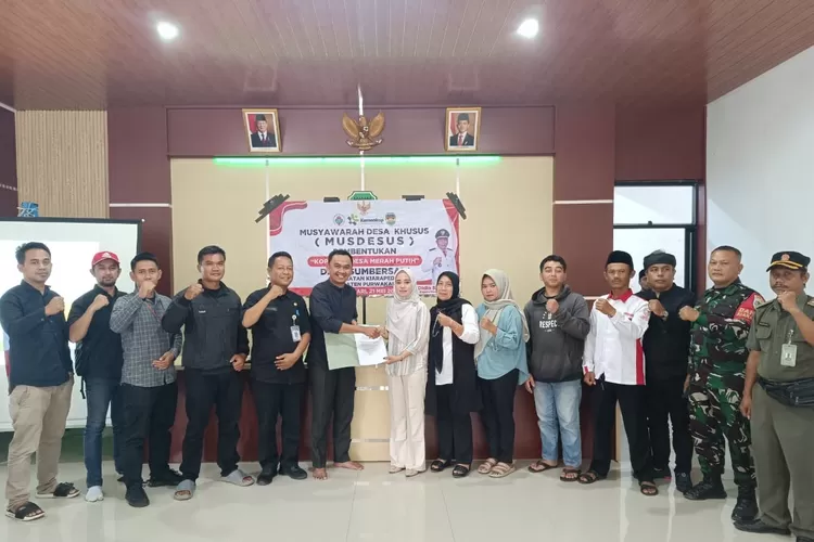 Musdesus Sumbersari, Kiarapedes, Purwakarta, Rabu 21 Mei 2025. Sembilan desa di Kecamatan Kiarapedes, Kabupaten Purwakarta, telah bentuk Kopdes Merah Putih, tinggal satu lagi. (Dok. Pemdes Sumbersari/Asep Maulana)
