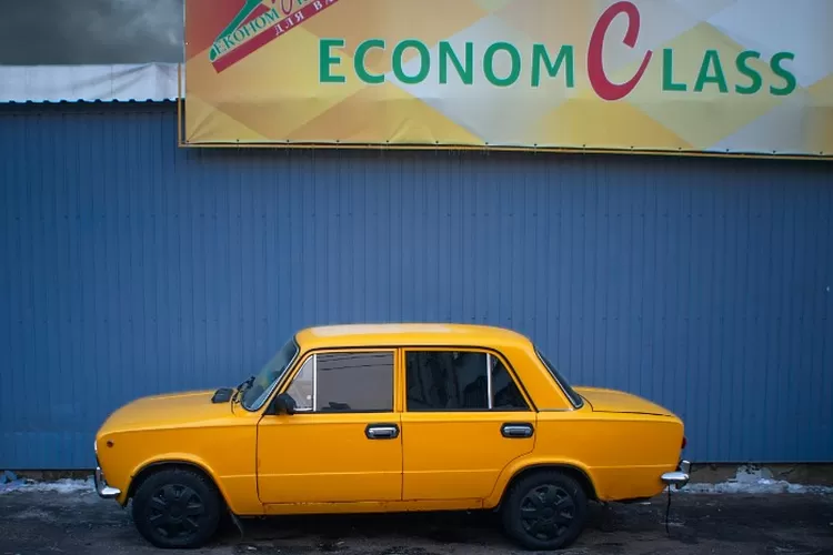 Ilustrasi kondisi warga yang berada dalam kelompok kelas menengah secara finansial.  ((Unsplash.com/Andriy Nestruiev))