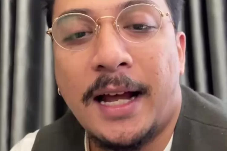 Musisi Sal Priadi tetap tampil di Pestapora 2025 dan akan donasikan uangnya pada lembaga penanganan iklim.  ((Instagram/salpriadi))