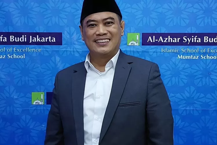 Siapa Istri Ustadz Syahroni Mardani Inilah Profil Dan Biodata Penceramah Kondang Yang Meninggal 1815