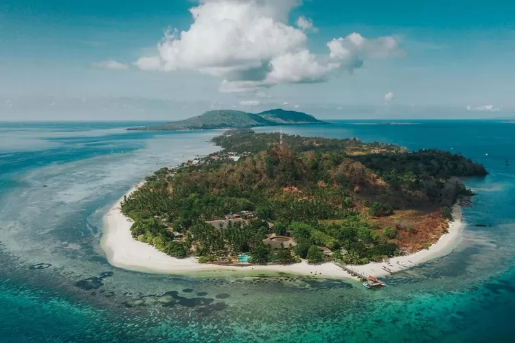 Desa Bak Surga Di Pulau Terpencil Minahasa Utara, Sulawesi Utara: Masuk ...