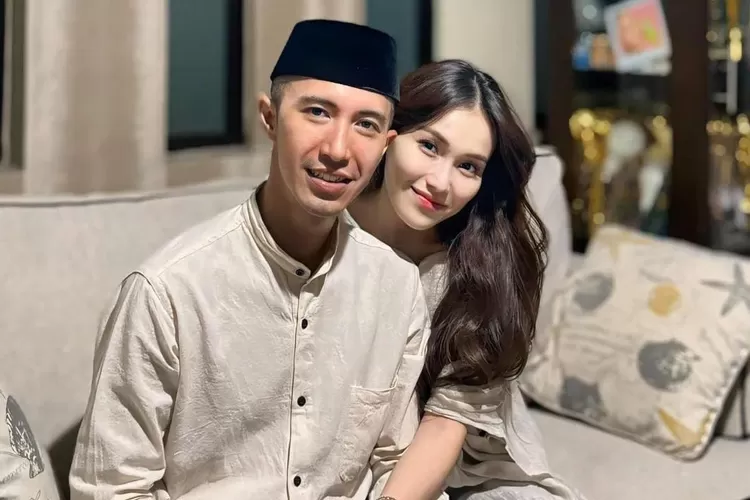 Ayah Muhammad Fardhana menanggapi kandasnya hubungan anaknya dengan Ayu Ting Ting. (instagram.com / @muhammadfardhana)