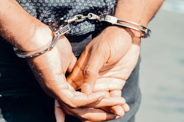 Ilustrasi Brigadir AK oknum Polisi Polres Belitung lakukan asusia ke anak 15 tahun ((Pexels.com/Kindel Media))