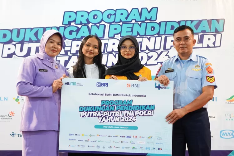 BRI menyalurkan Dana Bantuan Pendidikan (Beasiswa) bagi 180 anak dari TNI dan Polri. (Dok. BRI)