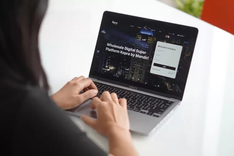 Bank Mandiri terus mendukung pertumbuhan ekonomi nasional dengan menghadirkan solusi layanan keuangan terbaik bagi nasabah wholesale. (Dok. Bank Mandiri)