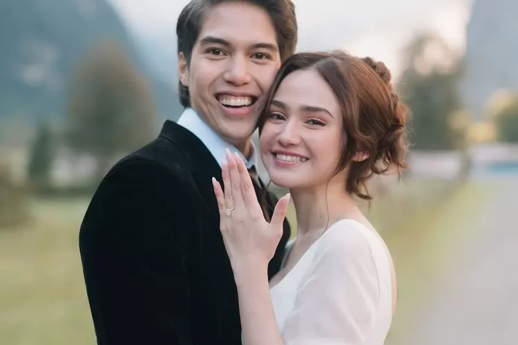 Ilustrasi Usai lamaran mewahnya dengan Syifa Hadju di Swiss, El Rumi kini disorot publik karena isu kepemilikan pabrik Kahf. (Instagram/@syifahadju)