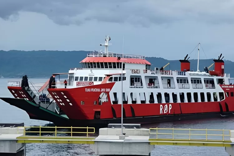 KMP Tunu Pratama Jaya yang tenggelam di Perairan Selat Bali Ketapang Kabupaten Banyuwangi, Jawa Timur. (Dok. Polda Jatim)